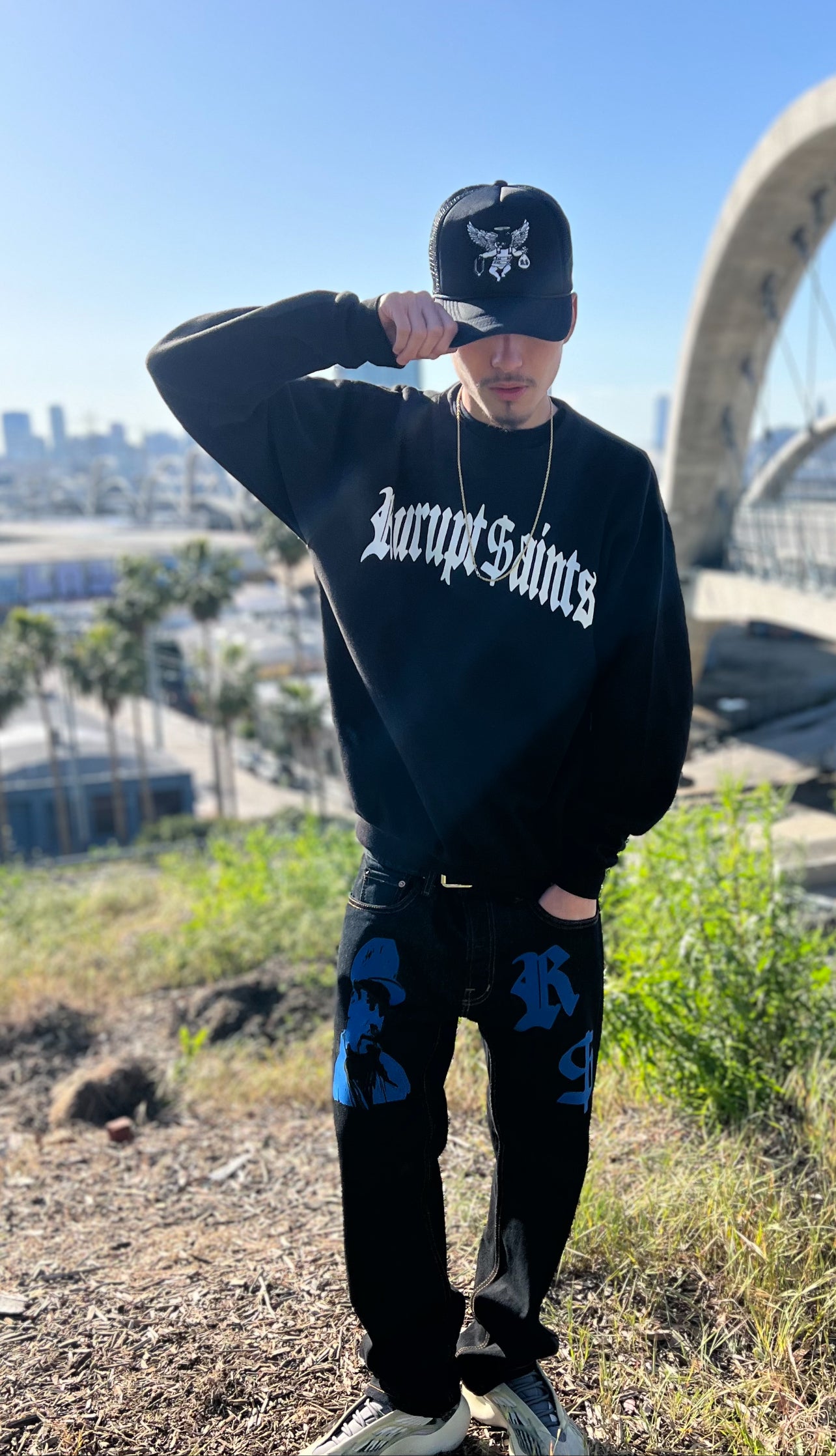 STASHING MONEY SAN JUDAS CREWNECK SWEATER - BLACK
