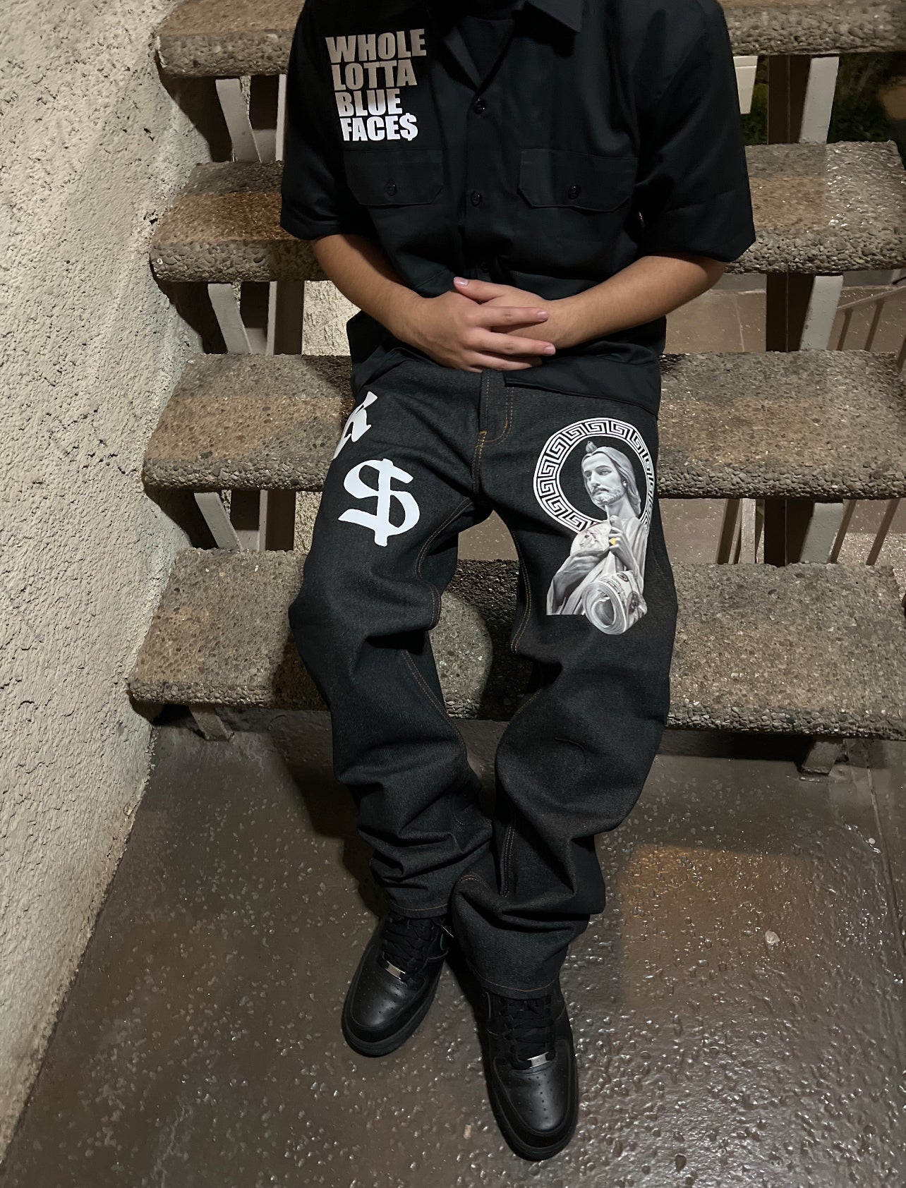 "18K SAN JUDAS" Straight Leg Style Jeans - BLACK
