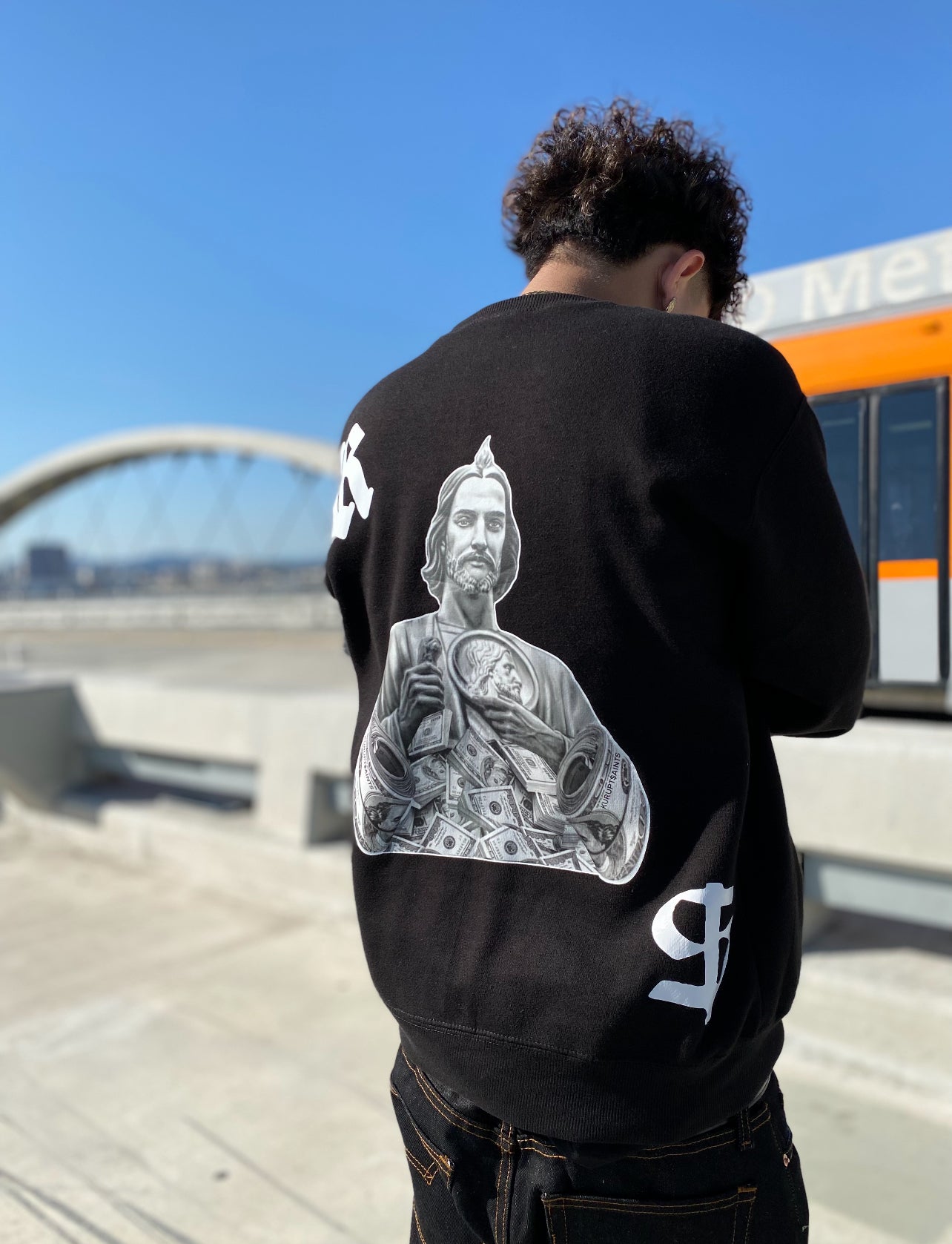STASHING MONEY SAN JUDAS CREWNECK SWEATER - BLACK