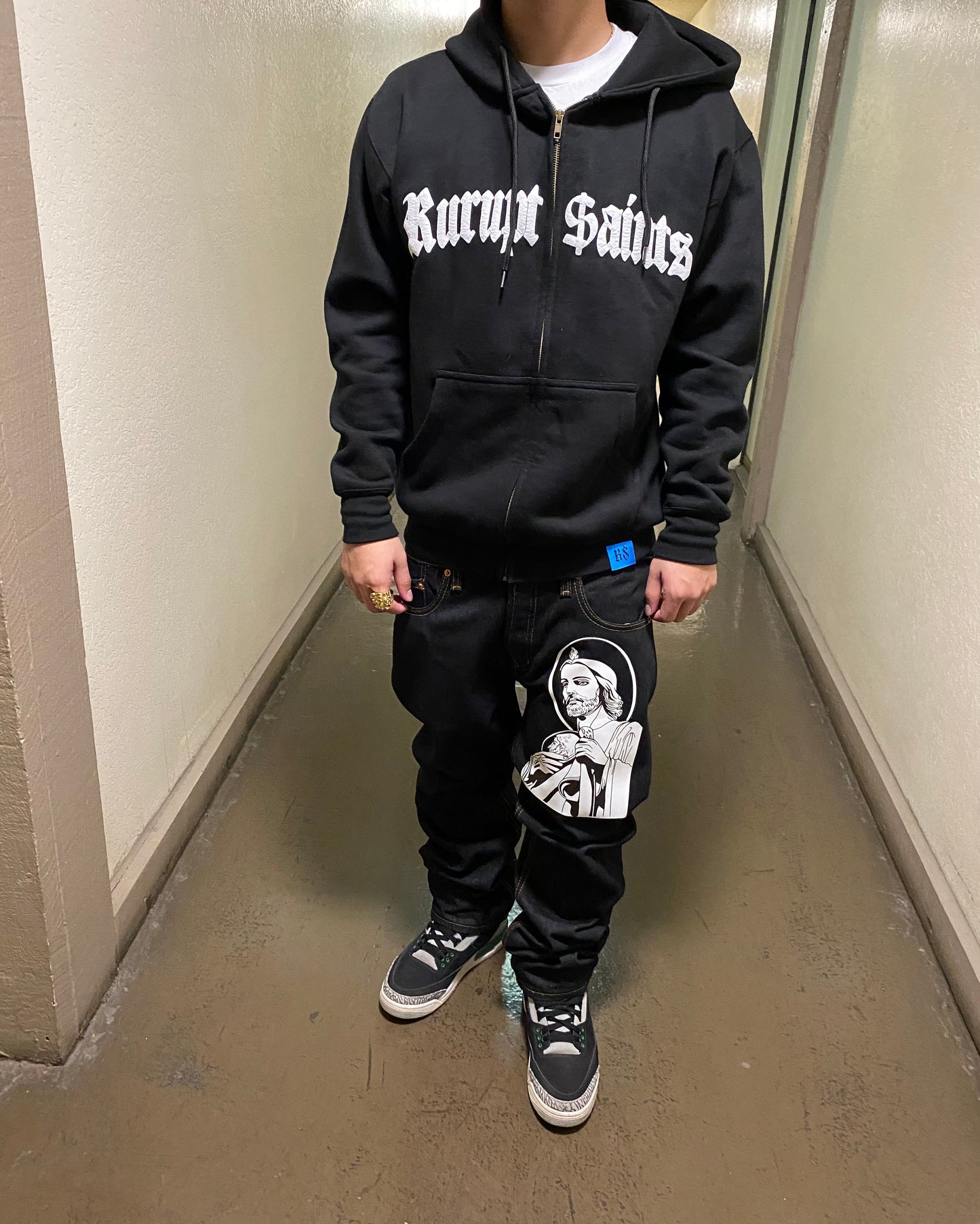 SAN JUDAS Oversized Graphic - Classic Straight Leg Style Jeans - BLACK