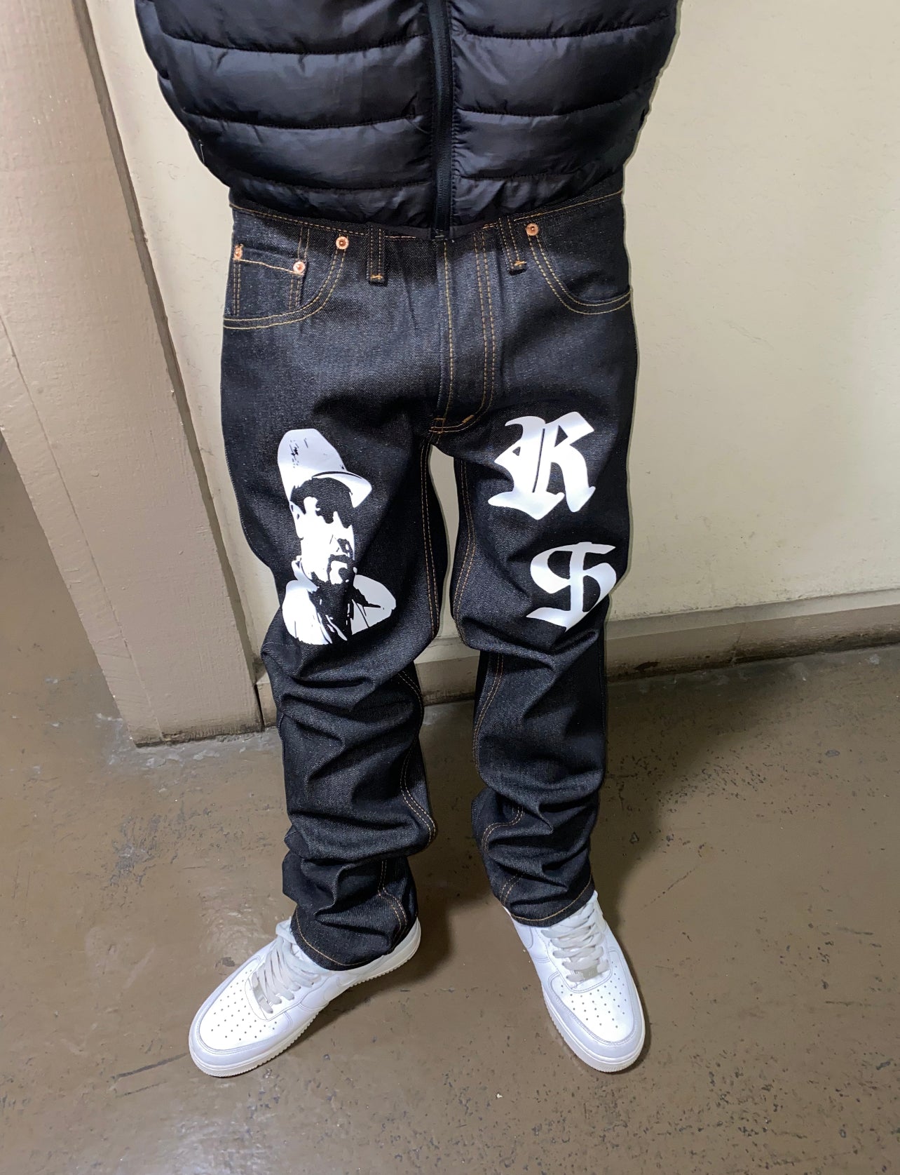 EL CHAPO Classic Straight Leg Style Jeans - BLACK