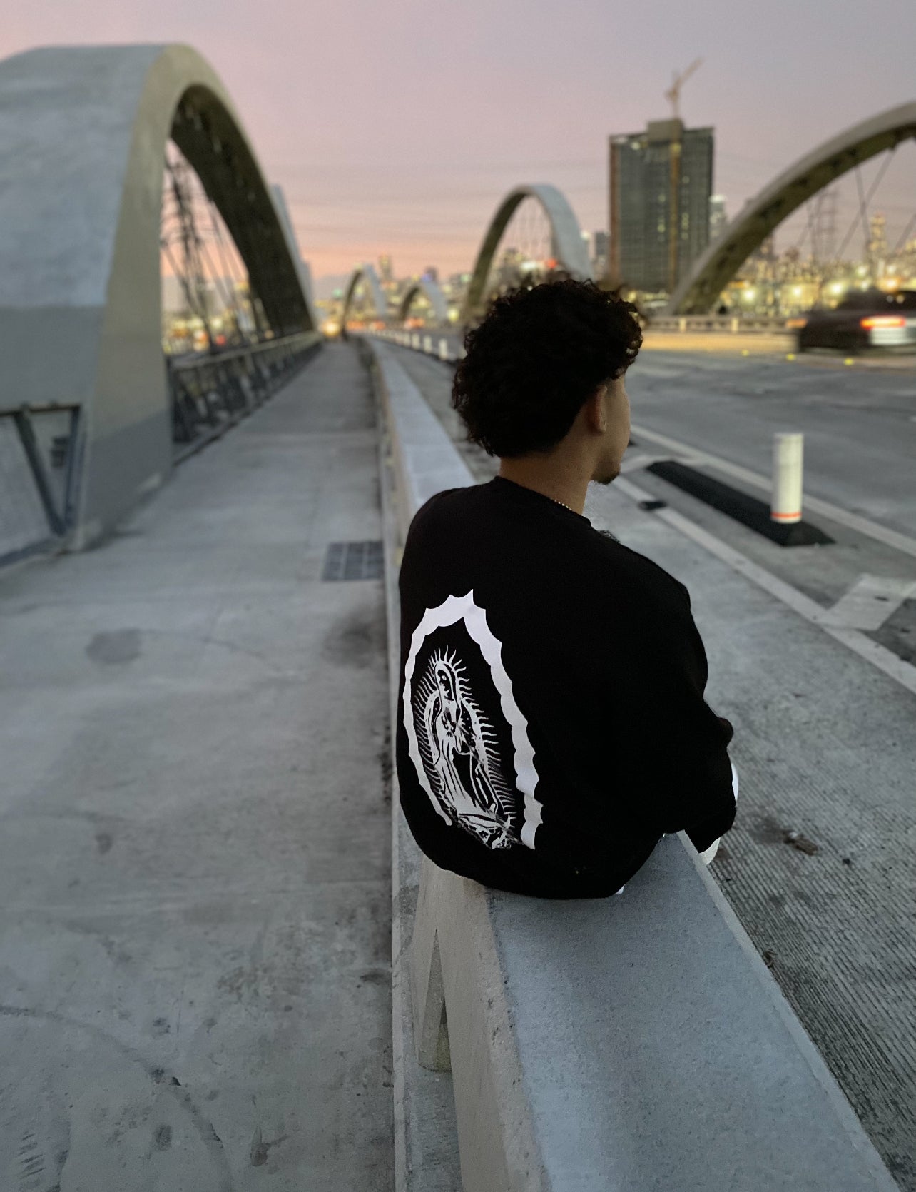 VIRGEN DE GUADALUPE Crewneck Sweater