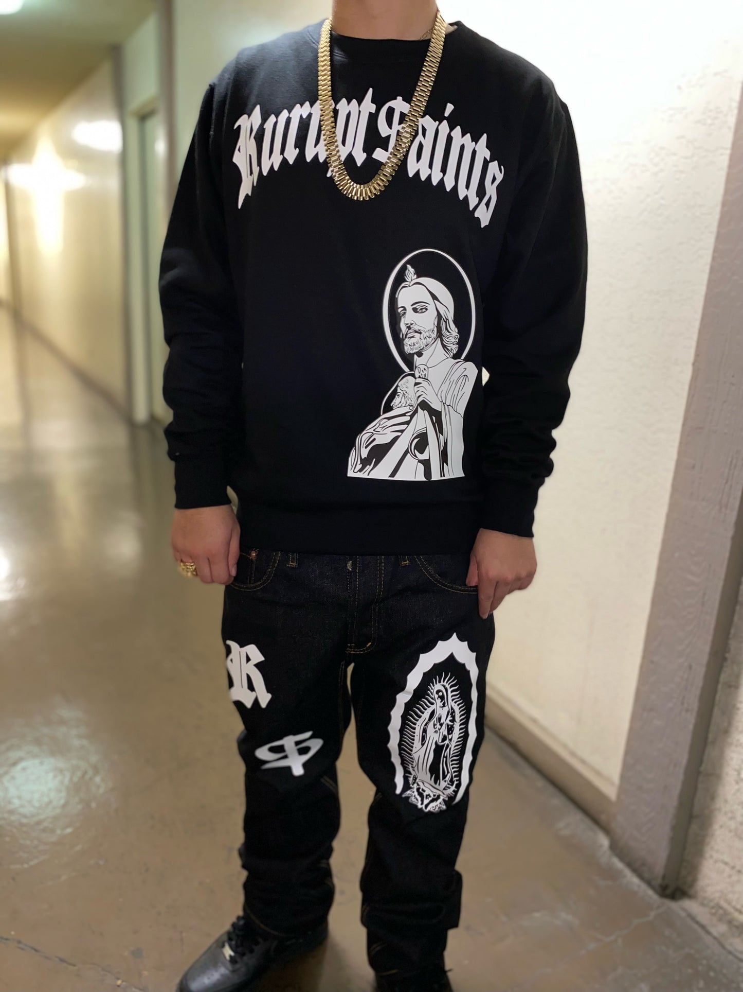 SAN JUDAS CREWNECK SWEATER (Oversized Graphic) - BLACK