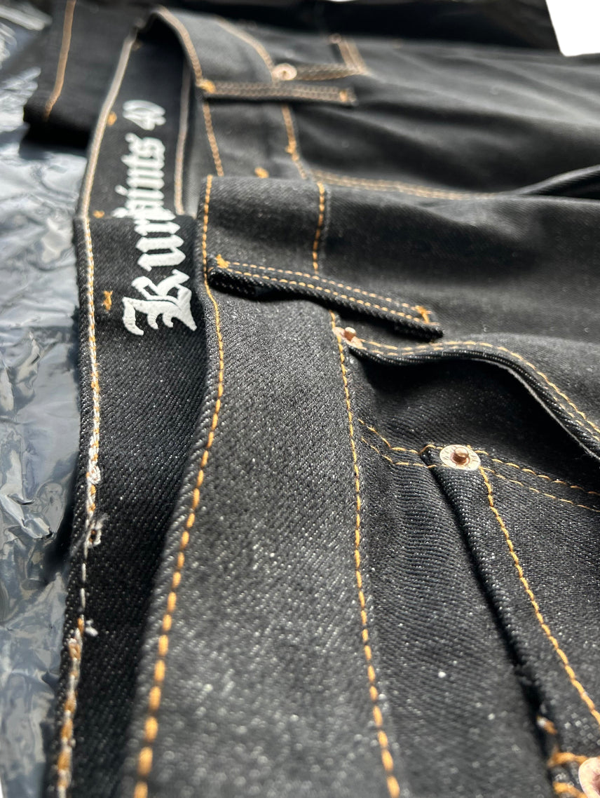 SAN JUDAS Classic Straight Leg Style Jeans - BLACK