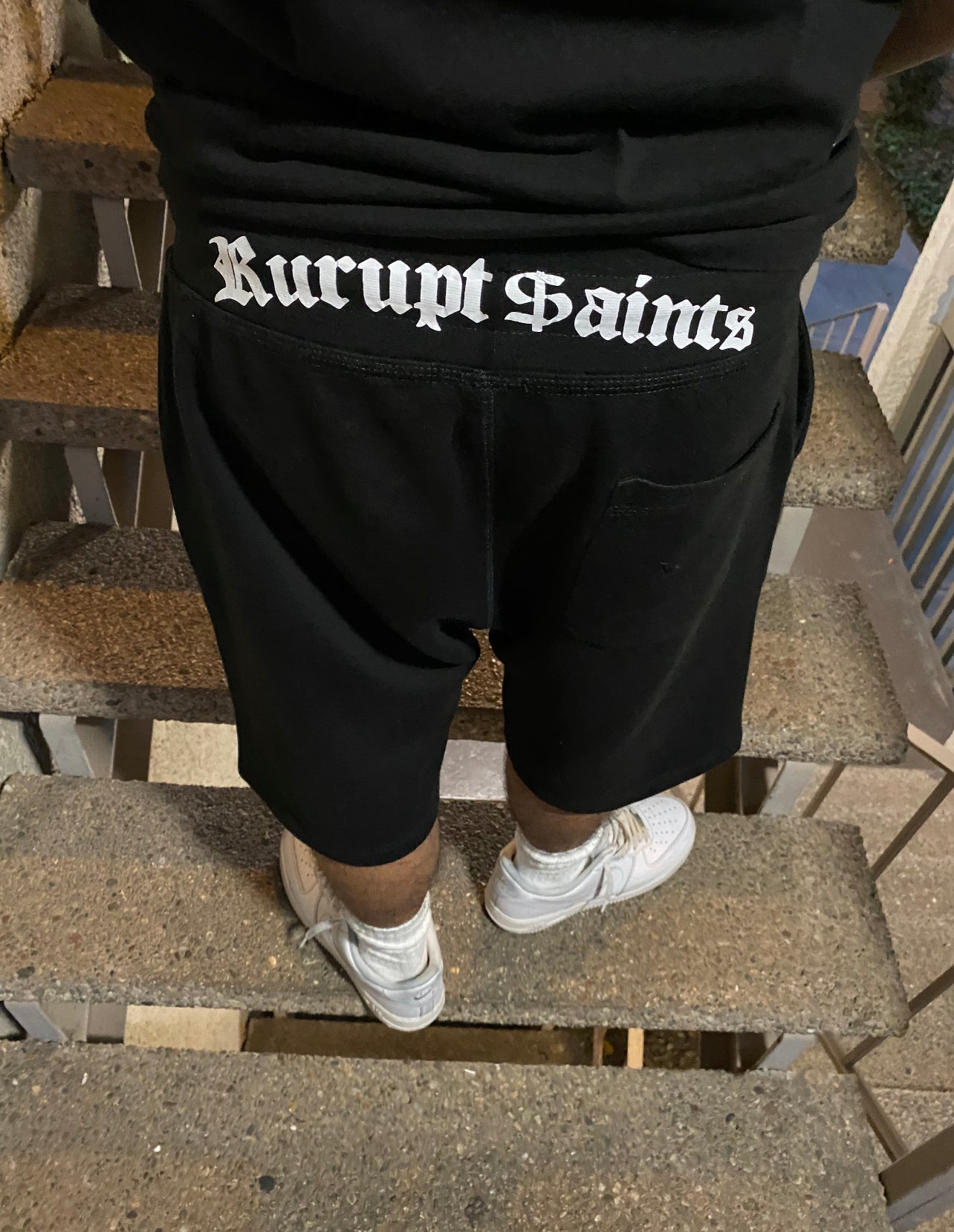 EL CHAPO SWEAT SHORTS - BLACK