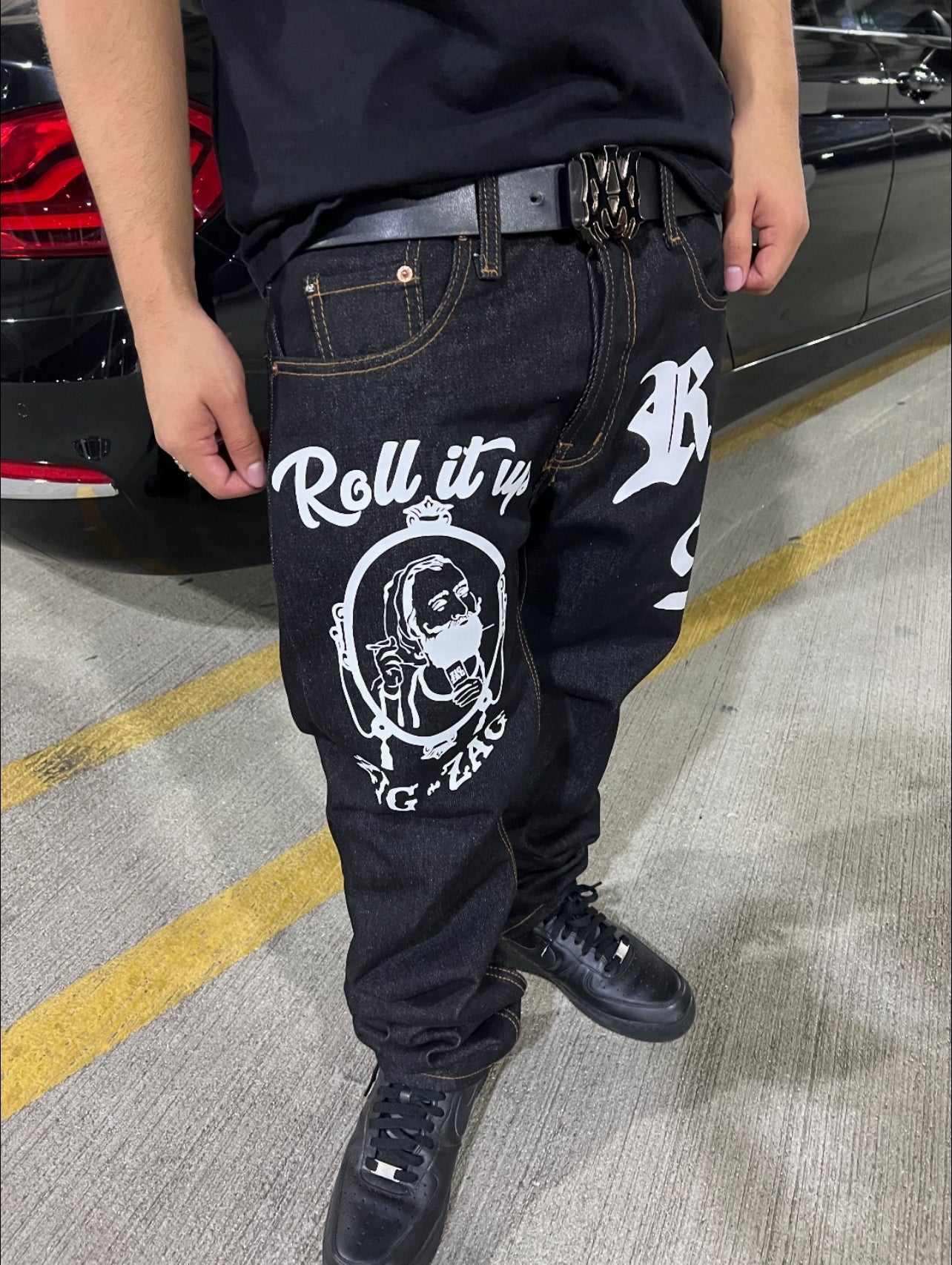 ROLL IT UP - Straight Leg Style Jeans - BLACK